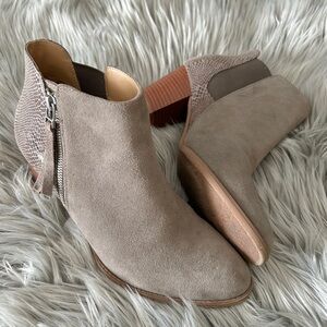 Vionic Anne Grey Heeled Suede Leather Snakeskin Zip Up Ankle Booties 10